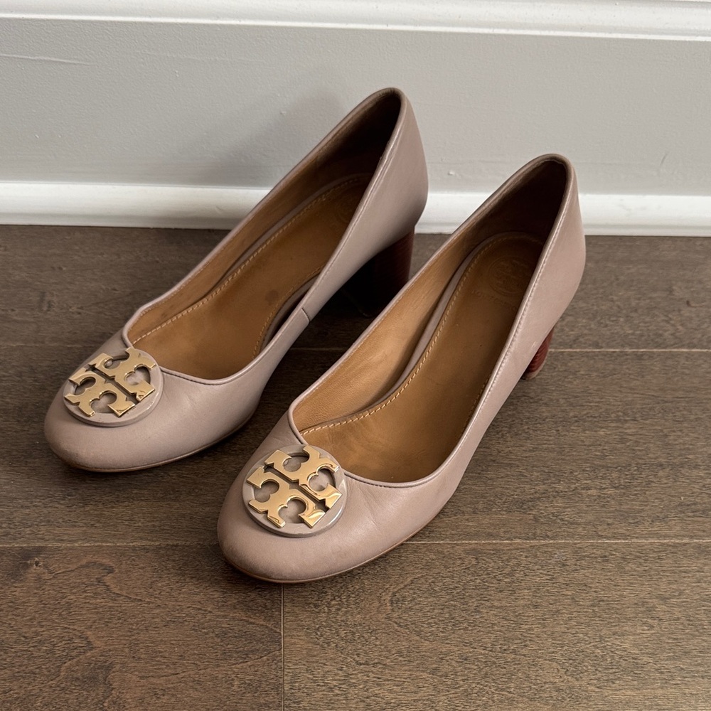 Tory Burch Taupe Leather Block Heel Pumps Size 6